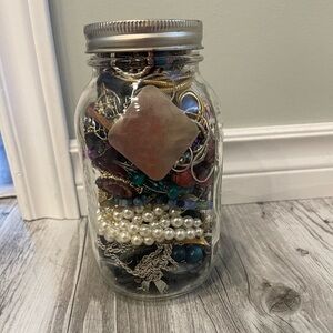 Jewellery jar